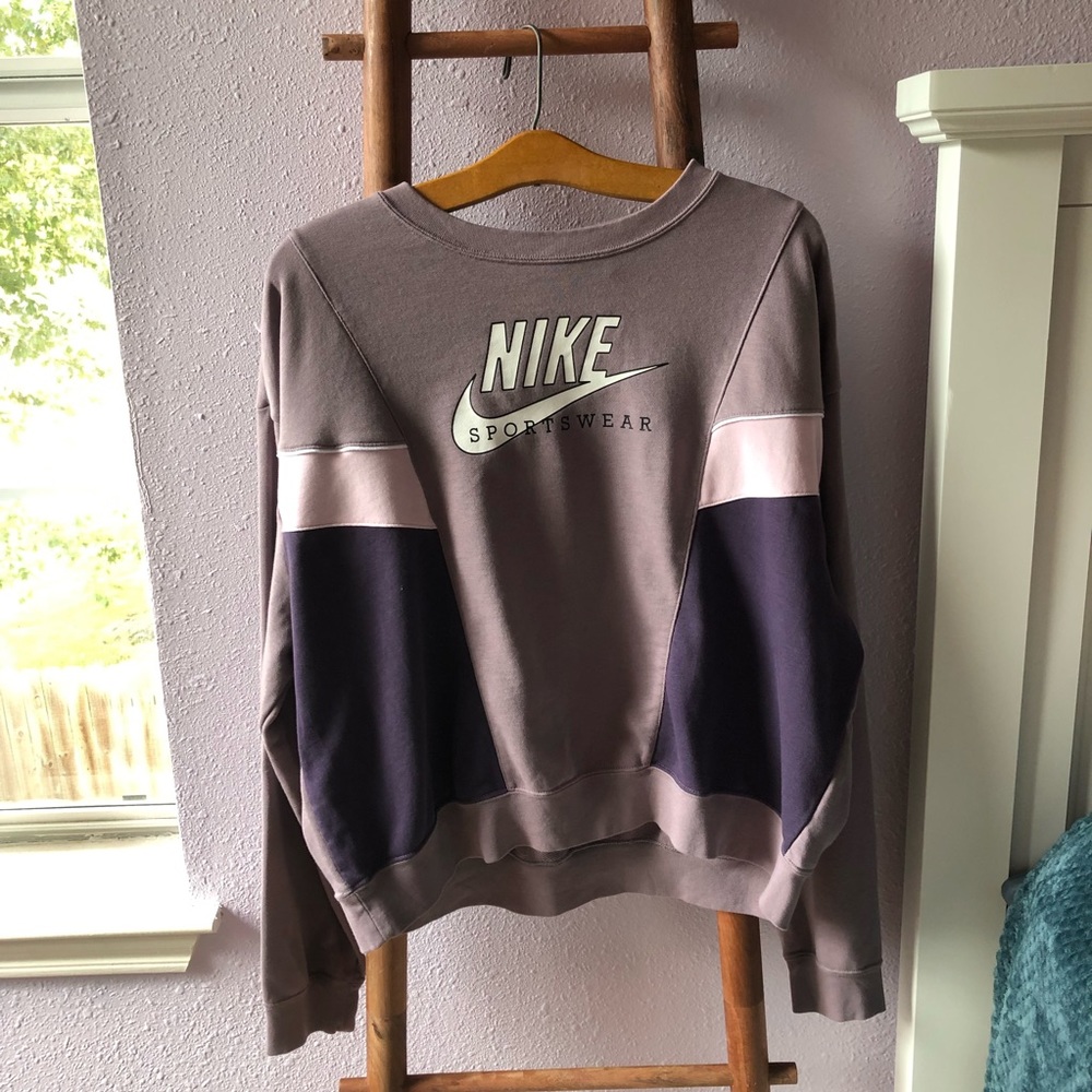 Nike Purple Graphic Sweatshirt